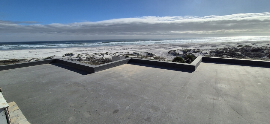 4 Bedroom Property for Sale in Van Riebeeckstrand Western Cape
